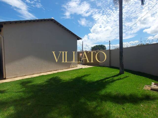 #2371 - Casa para Venda em Goiânia - GO - 2