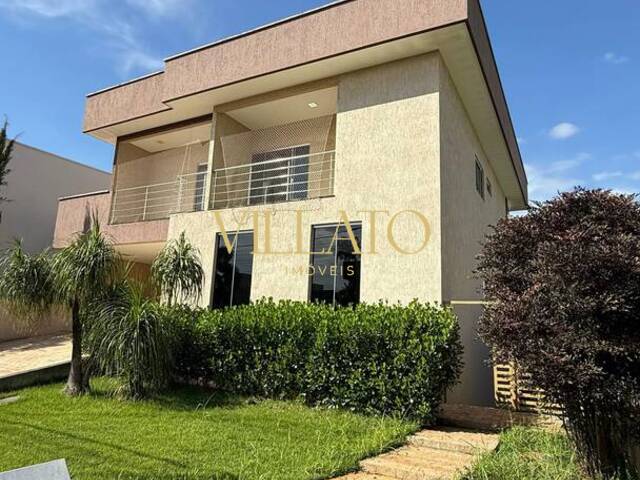 #2388 - Casa para Venda em Goiânia - GO - 2