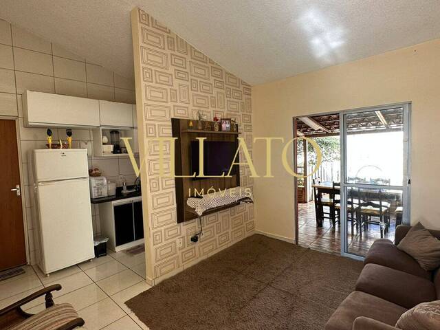 #2431 - Casa para Venda em Goiânia - GO - 2