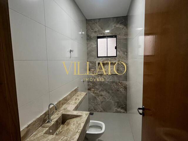 Casa para Venda em Goiânia - 3