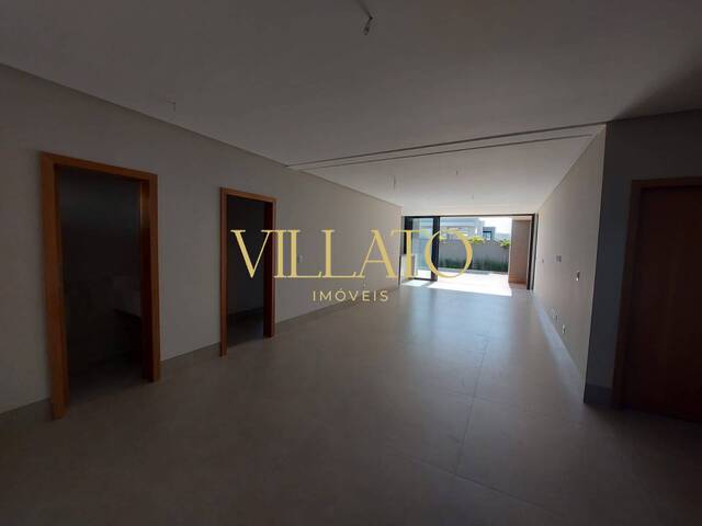 #2476 - Casa em condomínio para Venda em Goiânia - GO