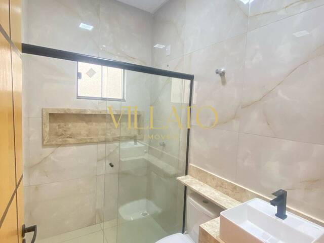 Casa para Venda em Goiânia - 3