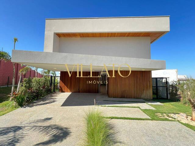 Casa para Venda em Senador Canedo - 2