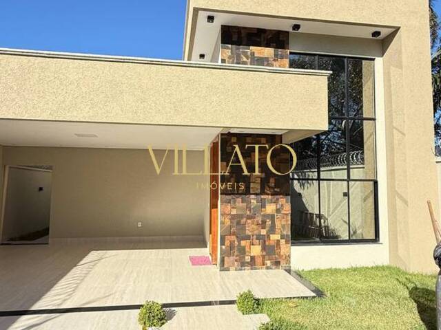 #2694 - Casa para Venda em Goiânia - GO - 2