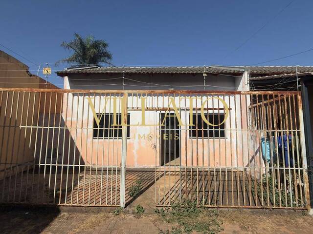 #2732 - Casa para Venda em Goiânia - GO - 1