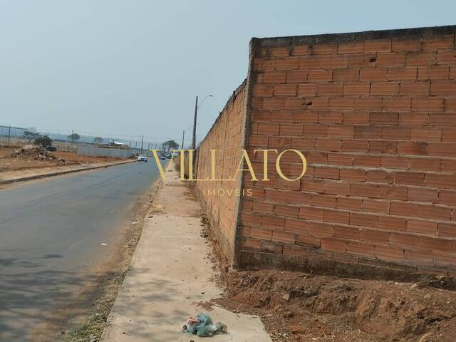 Área para Venda em Aparecida de Goiânia - 3