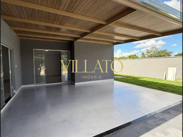 Casa para Venda em Aparecida de Goiânia - 2