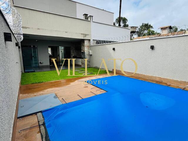 Sobrado para Venda em Goiânia - 4