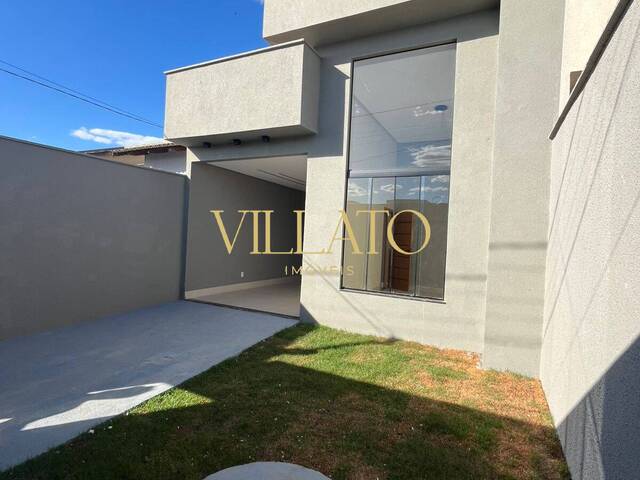 #3221 - Casa para Venda em Aparecida de Goiânia - GO